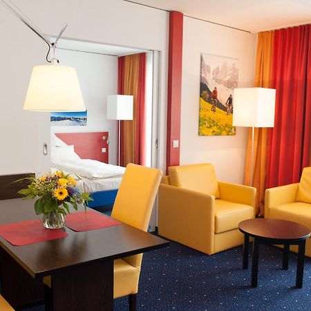 Stay2Munich Hotel & Serviced Apartments Brunnthal Extérieur photo