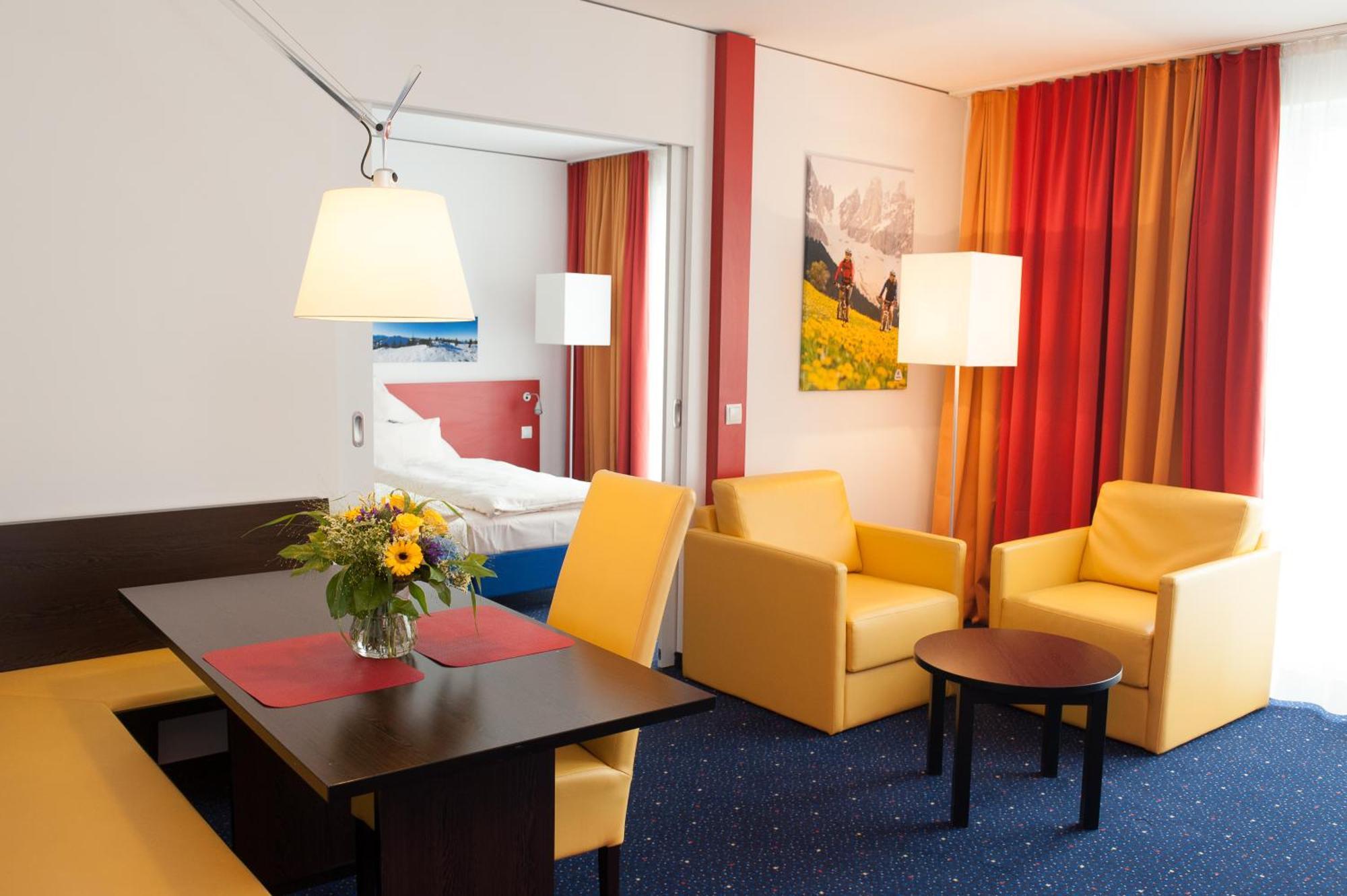 Stay2Munich Hotel & Serviced Apartments Brunnthal Extérieur photo