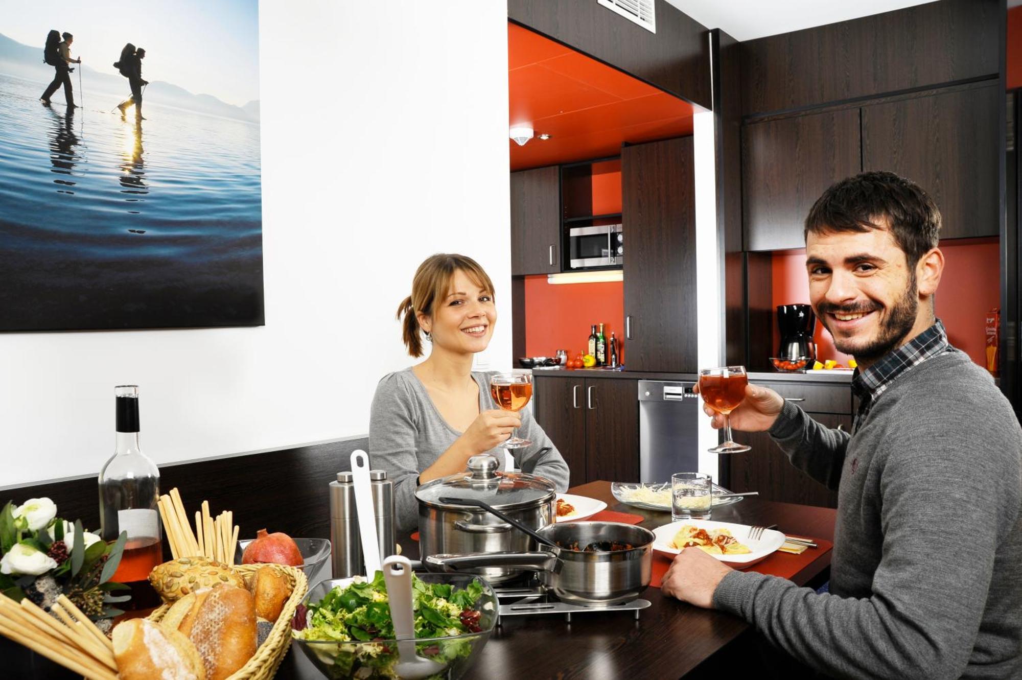 Stay2Munich Hotel & Serviced Apartments Brunnthal Extérieur photo