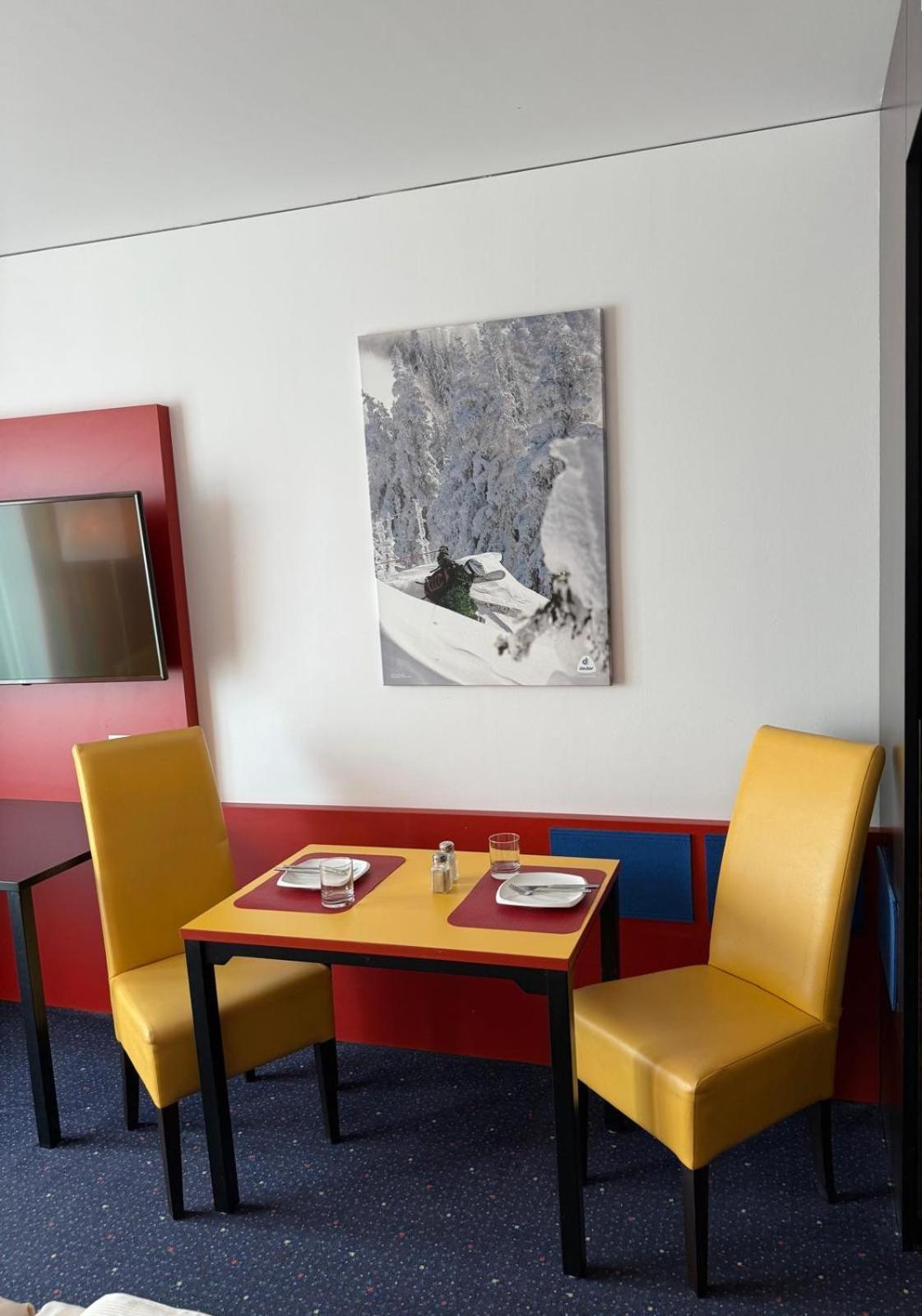 Stay2Munich Hotel & Serviced Apartments Brunnthal Extérieur photo