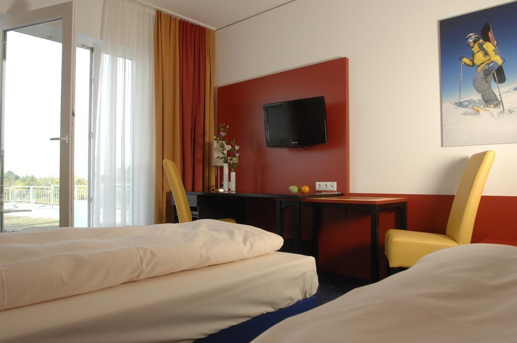 Stay2Munich Hotel & Serviced Apartments Brunnthal Extérieur photo